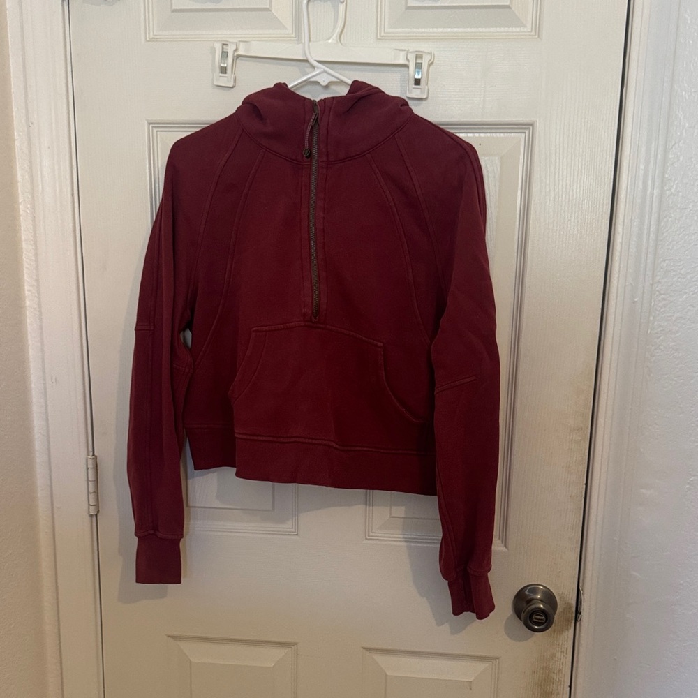 Lululemon cropped scuba with hoodie
